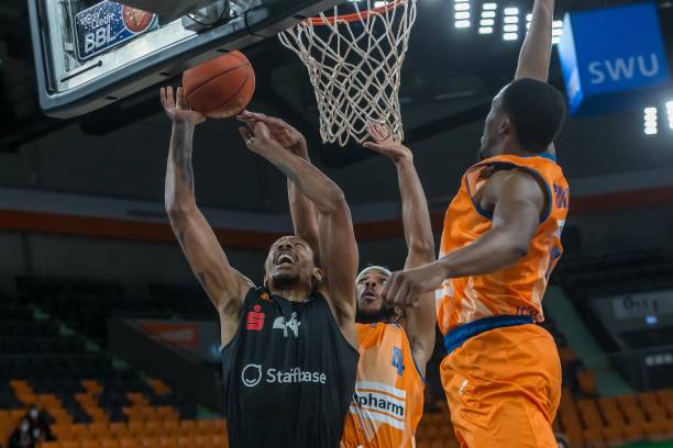 辩论增添了 辩论增添了