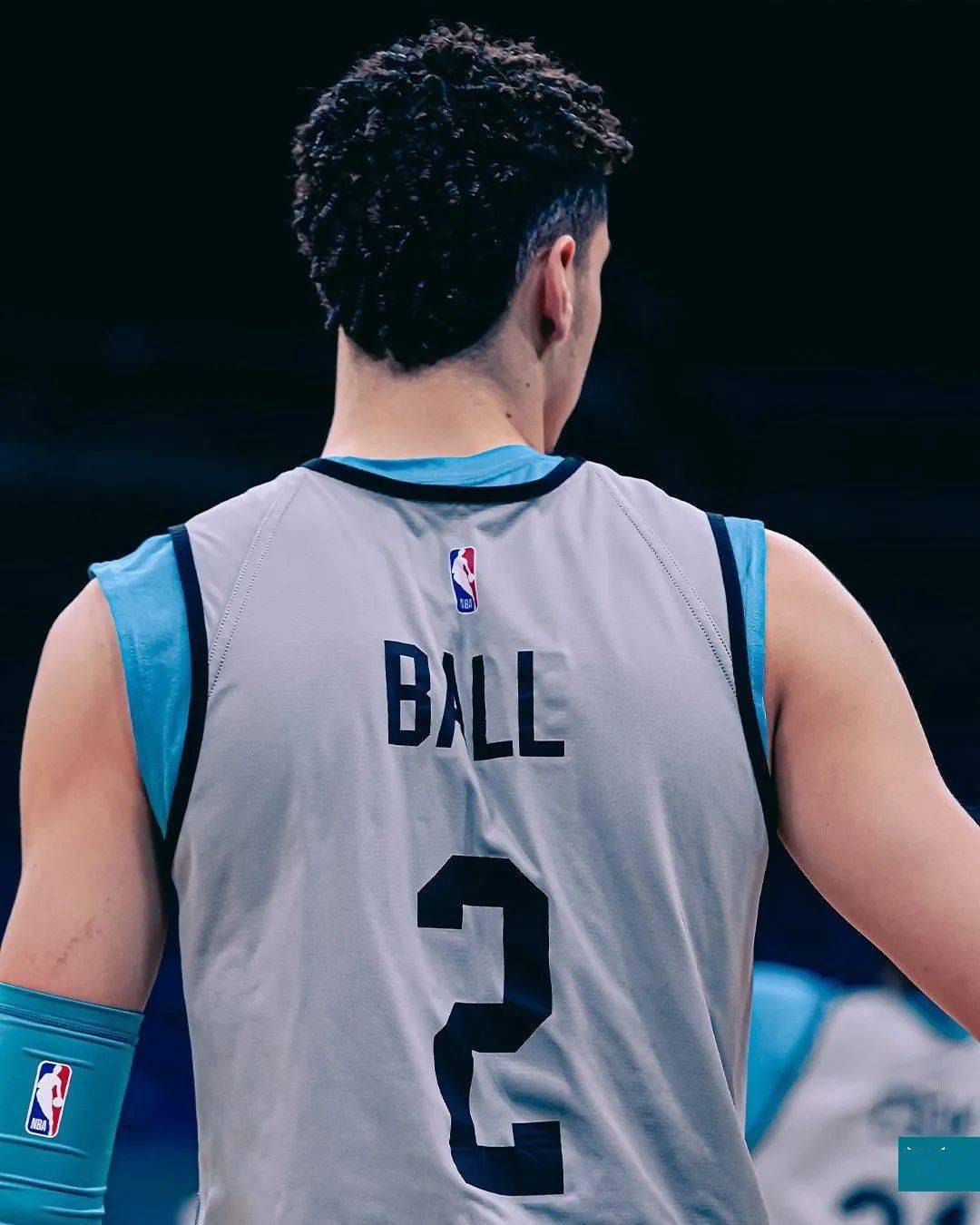 面临投篮困 面临投篮困