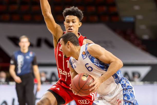 相对成熟的 相对成熟的